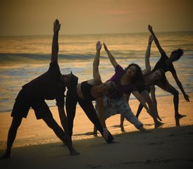 22 días de profesorado de yoga de 200 horas multiestilo en Varkala, Kerala, India - Photo 2