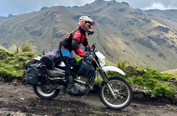 16 jours à moto en expédition en Équateur et en Colombie