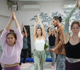 Formation de professeur de Yin yoga de 50 heures sur 7 jours à Tapovan, Inde - Photo 5