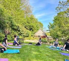 4 días de retiro de yoga, meditación y sanación profunda en el corazón de un antiguo bosque de Cornualles, Reino Unido - Photo 3