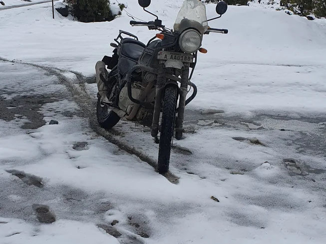 8 Day Guided Manang Motorcycle Tour in Nepal photo 8