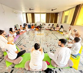 28 jours en formation avancée de professeur de yoga 300h avec thérapie yogique à Rishikesh, Inde - Photo 4