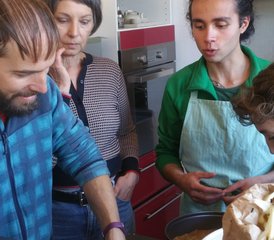 4 Tage Olive Farm Tour und Yoga-Retreat mit Rohkost/Veganer Ernährung im Haut Languedoc, Frankreich - Photo 2