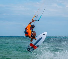 7 jours en stage de surf, kitesurf et wing foil avec séance d’échauffement yoga à Cabarete, République dominicaine - Photo 4