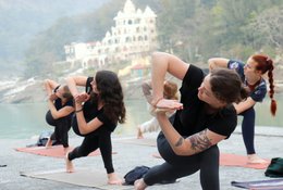 7 Days Ashtanga Vinyasa Yoga and Meditation Retreat in Rishikesh, India