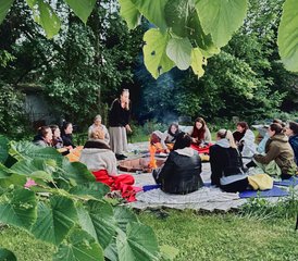 3 Tage Elements Retreat in Bad Wurzach, Deutschland mit Yoga, Embodiment & Rituale für Frauen - Photo 2