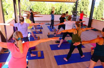 6-Daagse Ontspan en Verjong Wellness Retreat met Yoga en Meer in Alicante, Costa Blanca, Spanje