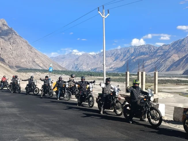 13 Day Umlingla Pass Guided Motorcycle Tour to Ladakh, India photo 9
