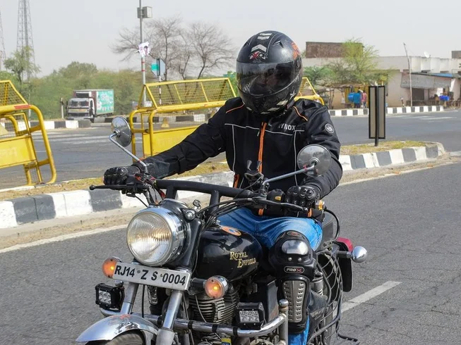 8 Days Rajasthan Desert Festival Guided Motorcycle Tour  photo 6