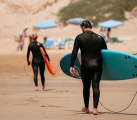78 Tage Anfänger First Wave Surf Camp in Tamraght, Marokko - Photo 1