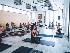 28 Tage 200-Stunden Multi Style Yogalehrer Ausbildung auf Koh Phangan