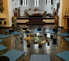 3-Daags Bourgondisch Yoga & Verwenweekend in een Magische Kerk in Horssen, Nederland - Photo 5