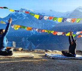8-Daagse Transformerende Ervaring: Yoga en Vrijwilligerswerk Retreat in Nepal - Photo 2