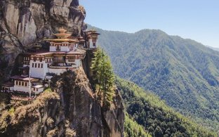 Paro Retraites en Reizen
