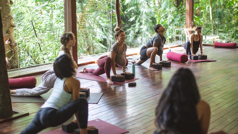 85-Hour Online Prenatal & Postnatal Yoga Teacher Training: September Live Cohort Round With 4 Q&As