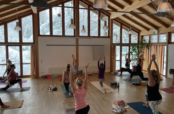 3 jours en stage de yoga de la Saint-Nicolas pendant l’Avent au Labenbachhof, Allemagne