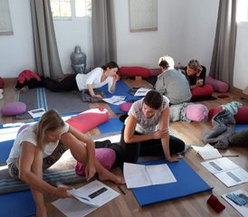 12 días de formación de profesorado de yin yoga somático de 85 horas en Tarifa - Photo 5