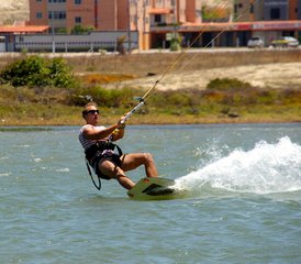 17 jours en stage de kitesurf pour débutants dans le magnifique village de Praia do Cumbuco, Ceará, Brésil - Photo 1