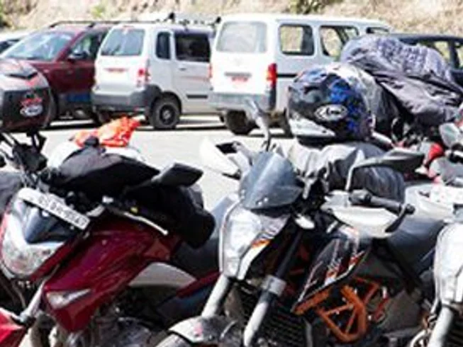 9 Day Guided Essential Motorcycle Tour in Bhutan photo 5