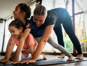 100-Stunden Online Immersion und Yogalehrer Ausbildung in Yoga und Achtsamkeit für Kinder und Jugendliche