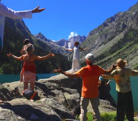 4 jours en stage de yoga, qi gong et randonnée en Midi-Pyrénées, France - Photo 2