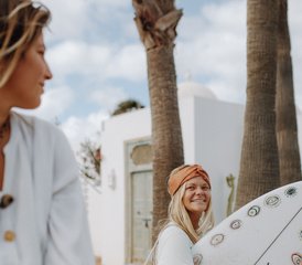 76 días de campamento de yoga y surf para el equilibrio en Fuerteventura, España - Photo 1