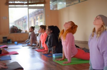 2 días de retiro de yoga y meditación con visita al templo de Garudchatti en Rishikesh, India