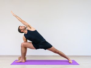 6 jours en stage de yoga Iyengar, éveil, alignement corporel et méditation, Pyrénées, France