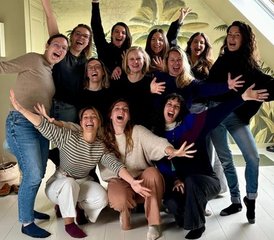 84 días de autoconfianza: retiro de yoga de chakras en Normandía, Francia - Photo 1