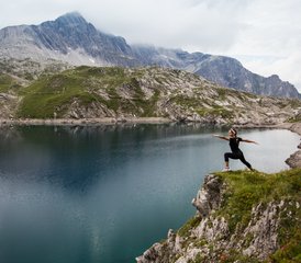 114 Tage Yoga Auszeit mit Aktivprogramm in Oberlech am Arlberg, Österreich - Photo 1