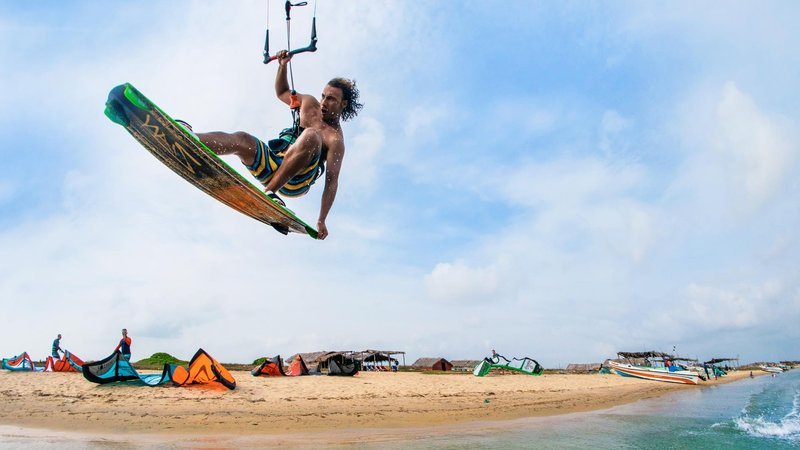 7 Day Kitesurfing Camp in Kalpitiya, Sri Lanka
