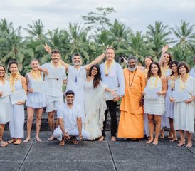 1029 Tage 300-Stunden Fortgeschrittene Yogalehrer Ausbildung auf Bali, Indonesien - Photo 1