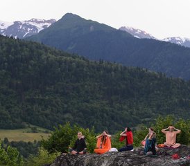 08 días de retiro de yoga y meditación en el pueblo de Lakhushdi, Svaneti, Georgia - Photo 1