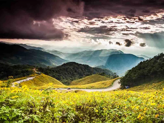 10 Day Best of the North Guided Motorcycle Tour in Thailand photo 8