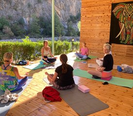 88 Jour Métamorphose - Transformations : Séjour de Yoga et de Coaching pour Femmes en Grèce - Photo 1