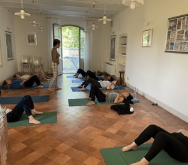 106 jours en stage de technique Alexander, yoga centré sur le souffle et ayurvéda à San Gimignano, Italie - Photo 1