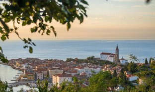 Primorska Retreats und Reisen