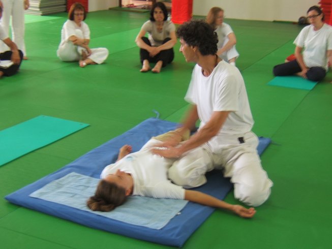22 day zen shiatsu and yoga training