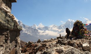 Lobuche Retraites en Reizen