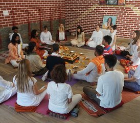 29 Daagse 300-urige Multi-Style Yoga Docentenopleiding in Rishikesh, India - Photo 2