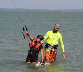 4 días de campamento de kitesurf para principiantes con Ruben y Eusebi en Kalpitiya, Provincia Noroeste, Sri Lanka - Photo 2