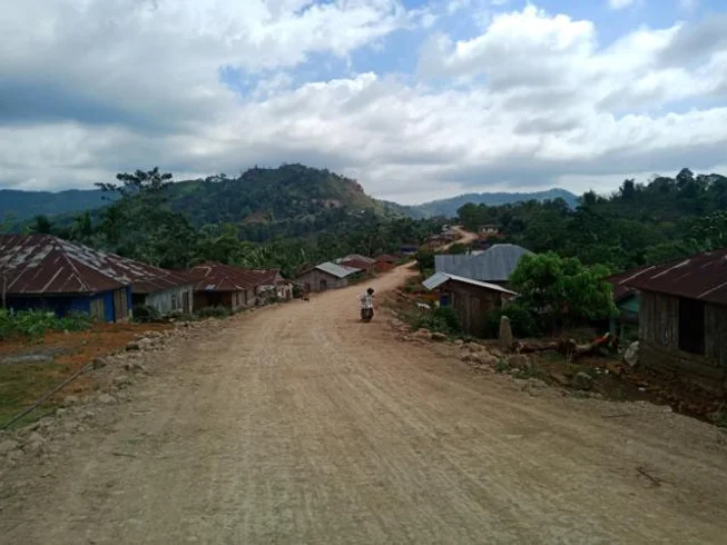 17 Day Guided Motorcycle Tour Expedition from Bali on the Sunda Islands to Flores, Indonesia photo 9