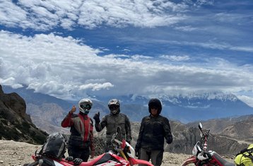 12-Daagse Begeleide Motortour door Upper Mustang in Nepal