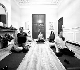 63 jours en stage de yoga, spa, yin et sonothérapie en appartement à Schaerbeek, Belgique - Photo 1