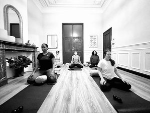 3 jours en stage de yoga, spa, yin et sonothérapie en appartement à Schaerbeek, Belgique