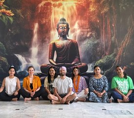 11 Tage 100-Stunden Yogalehrer Ausbildung in Rishikesh, Indien - Photo 2