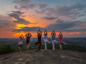 28 Tage 200-Stunden Lehrerausbildung Vinyasa, Ashtanga, Hatha Yoga und Ayurveda zu mehr Wohlbefinden