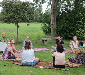 103-daags Ayurveda & Yoga Retreat voor Vrouwen in The Land of Now, Omgeving Groningen, Nederland - Photo 1