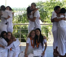 812 Tage 100-Stunden Intensiv-Yoga-Lehrerausbildung in Rishikesh, Indien - Photo 1