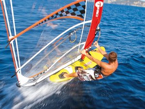 3 Day Windsurf, Kitesurf, Wingfoil, and SUP Holidays in Queensland, Australia